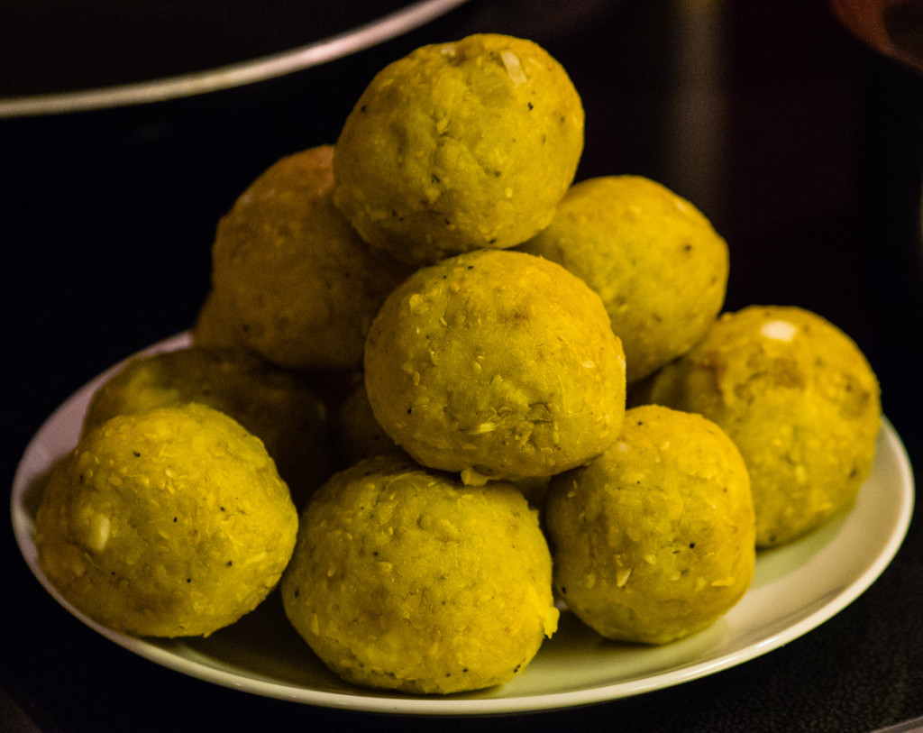 Trifongo balls